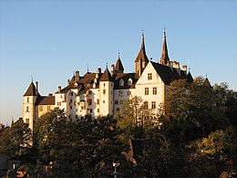 Castelo de Neuchâtel em automne.jpg
