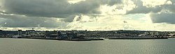 Cherbourg met haven vanuit zee