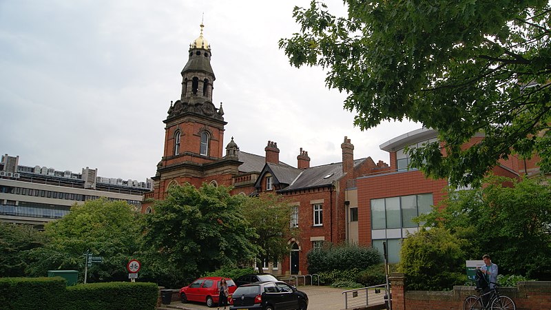 File:Clothworkers Centenary Concert Hall, University of Leeds (25th August 2017) 004.jpg