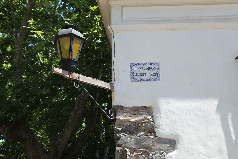 File:Colonia del Sacramento, Uruguay (5459657515).jpg