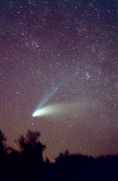 File:Comet Hale-Bopp Astrophoto2.jpg