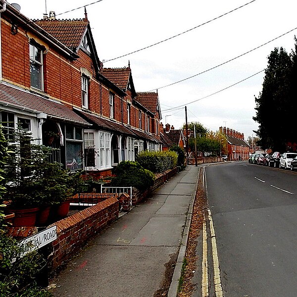 File:Commercial Road, Devizes - geograph.org.uk - 4215390.jpg