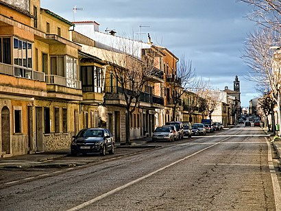 Cómo llegar a Consell en transporte público - Sobre el lugar