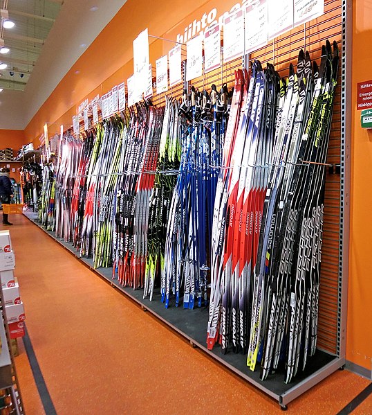 File:Cross-country skis.jpg