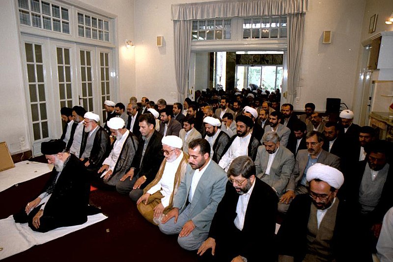 File:Cultural attachés meet Ali Khamenei - August 6, 2000 (10).jpg