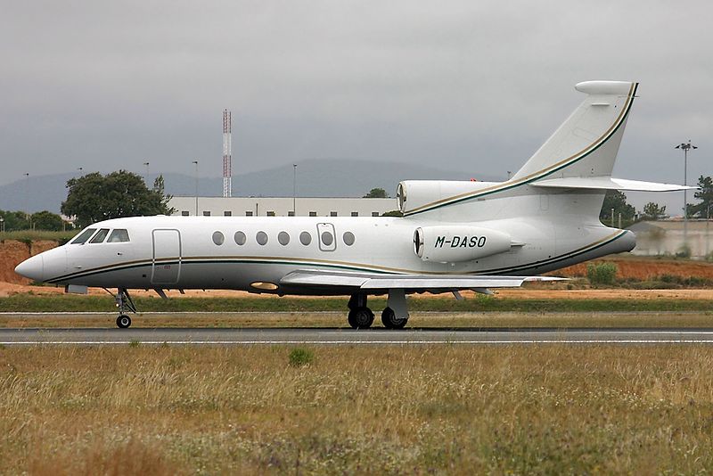 File:Dassault Falcon 50EX, Private JP6276892.jpg