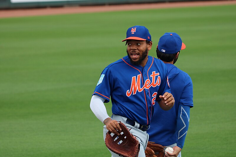 File:Dom Smith during warmups, March 3, 2019.jpg