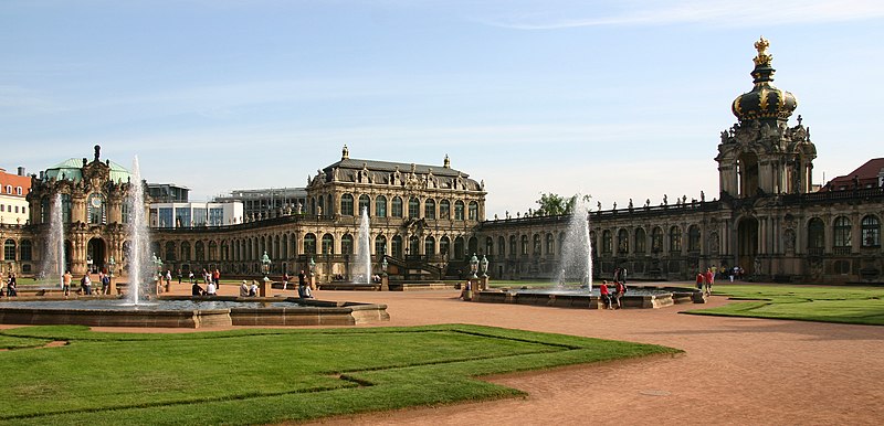 File:Dresden-1308-Zwinger-Panorama-2008-gje.jpg