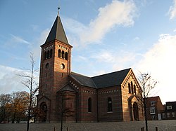 Esbjerg, Vor frelser kirke fra sydvest.jpg