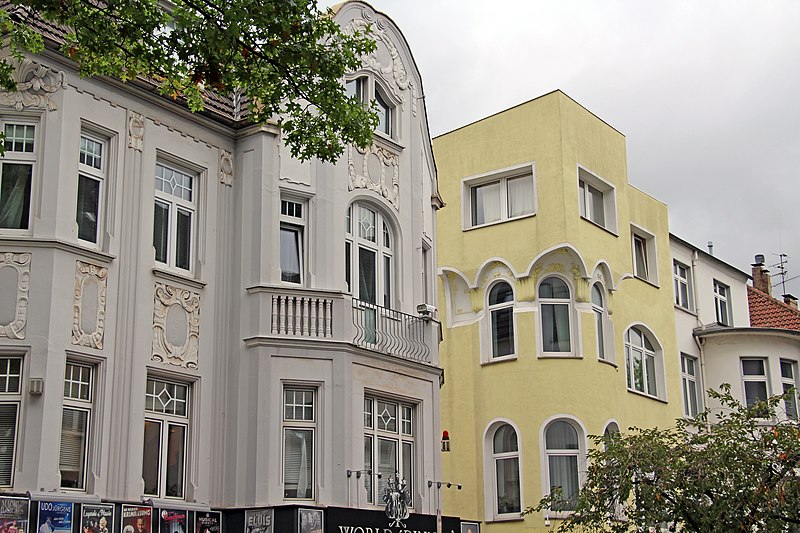 File:Essen (49419080478).jpg