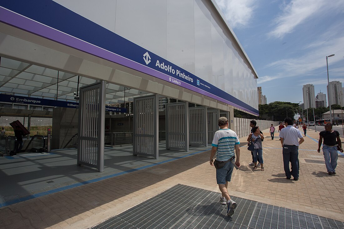 Adolfo Pinheiro (São Paulo Metro)