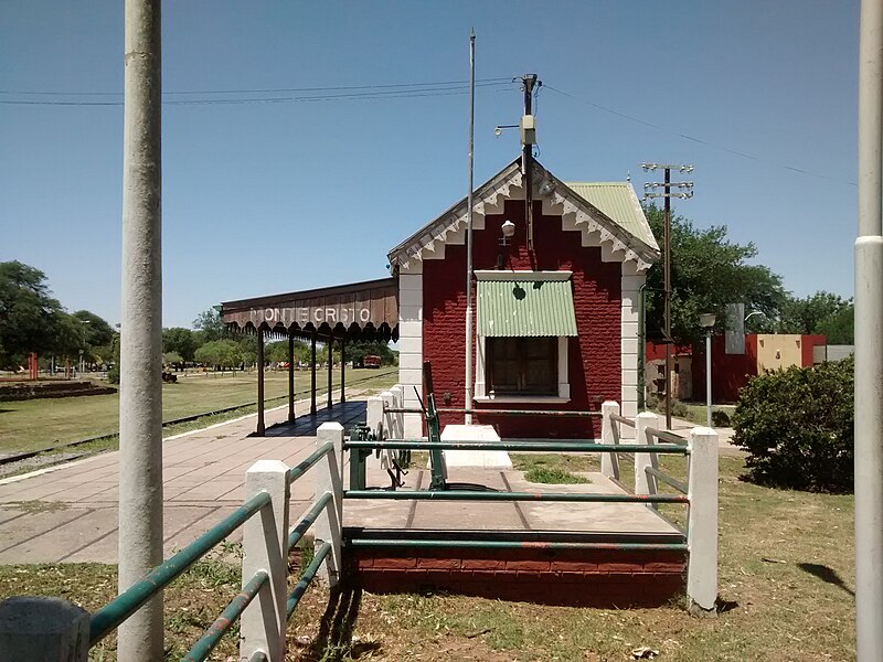 File:Estación de Trenes Monte Cristo.jpg