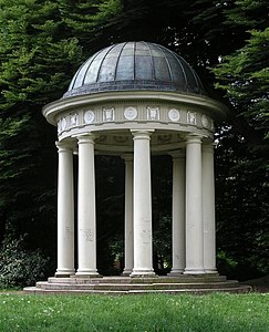 Monòpter al parc del castell Eutin (de C.F. Hansen, 1796)