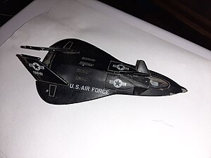 Игрушечная модель[en] самолёта F-19 компании ERTL[en]