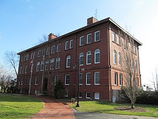 <span class="mw-page-title-main">Hyannis State Teachers College</span> Defunct college in Massachusetts, United States