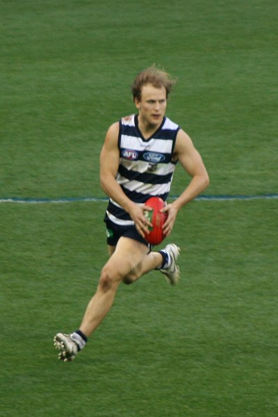 Ablett playing for Geelong in 2007