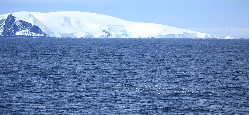 File:Gerlache Strait, Antarctica (6295504147).jpg