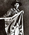 Girl scout Yang Huimin with the ROC flag in the Battle of Shanghai