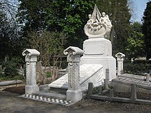 Grave of the Johanna Elisabeth Sophia Knoll family (Rijksmonument) Grafmonument familie Knoll.jpg