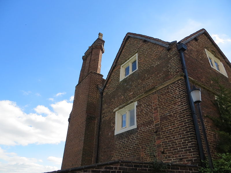 File:Grammar School House, Bridgnorth 06.JPG