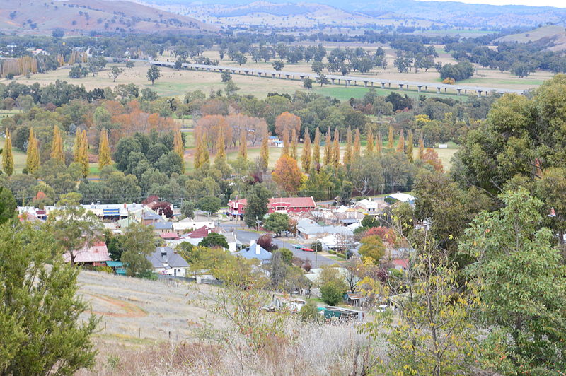 File:Gundagai view from Mount Parnassus 002.JPG