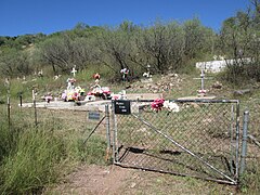 Harshaw Cemetery Arizona 2014.JPG