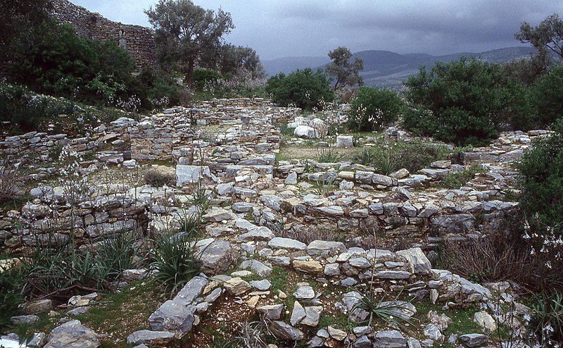 File:Iasos Christian basilica on acropolis from SE.jpg