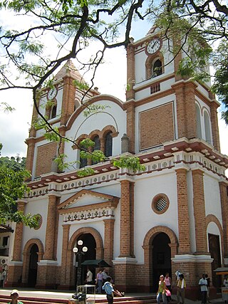 Iglesia de la Inmaculada Concepción - Fachada.JPG