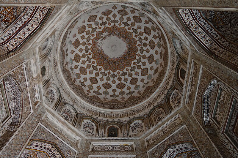 File:Intricate decorative tile work in tomb interiors (Tombs of Talpur Mirs, Hyderabad)7.jpg