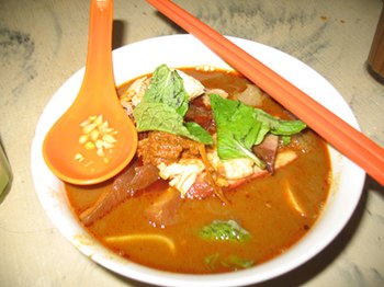 Ipoh-style curry mee with soupy consistency