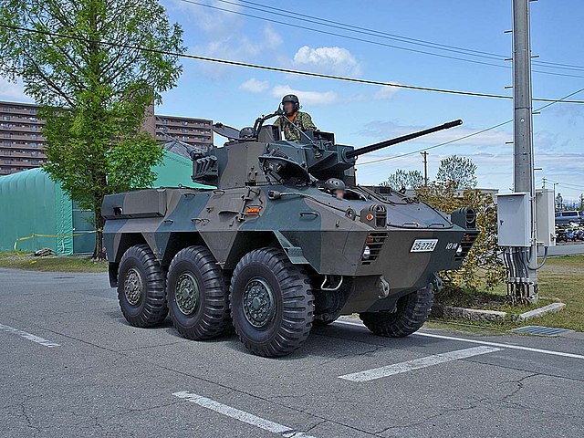 File:JGSDF Type87 reconnaissance vehicle , 陸上自衛隊 87式偵察 