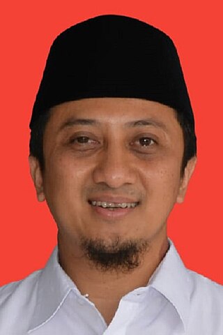 <span class="mw-page-title-main">Yusuf Mansur</span> Indonesian Islamic preacher, writer and businessman