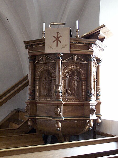 Fil:Knästorps kyrka pulpit.jpg