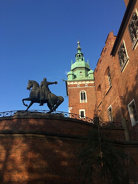 File:Kraków (43263146211).jpg