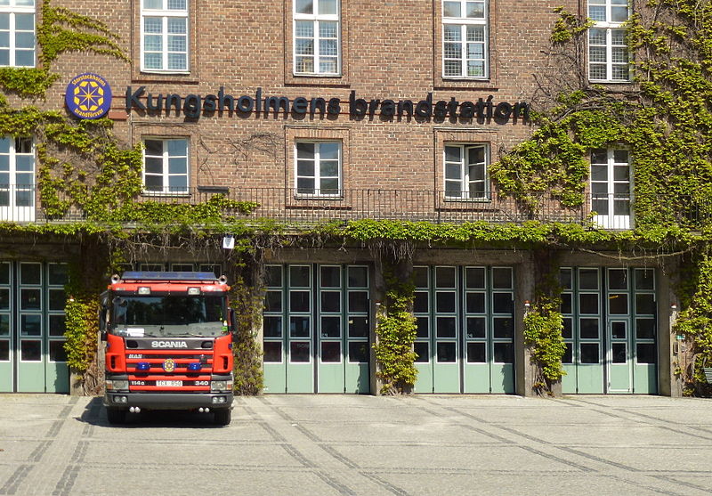 File:Kungsholmens brandstation maj 2012.jpg