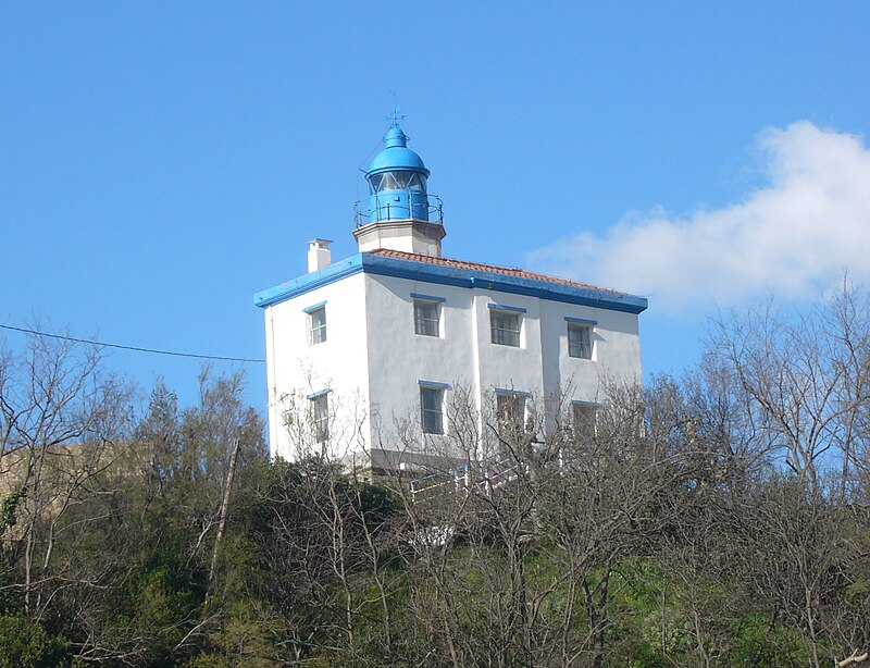 Lighthouse of Zumaia.jpg