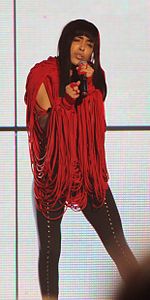 Loreen: Copilărie, Idol 2004, Carieră