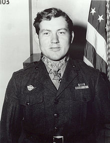 Jack Lucas, 17, youngest Medal of Honor recipient