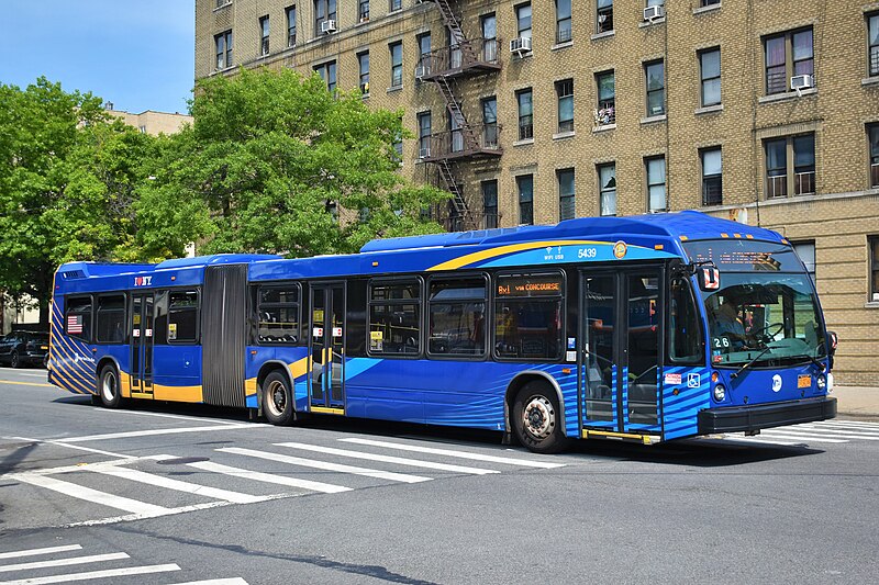 File:MTA New York City Bus Nova Bus LFS articulated 5439 on the Bx1 (blue yellow livery).jpg