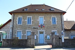 Mairie Pugieu Chazey Bons 1.jpg
