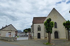 Mairie et église Saint-Martin Viabon Eure-et-Loir France.jpg