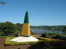A monument on the Brazilian side of the tripoint of Brazil, Argentina, and Paraguay (the exact tripoint is in the water) Marco das 3 fronteiras.jpg