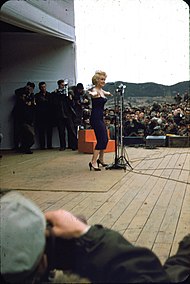 Marilyn Monroe: Lapsuus ja nuoruus, Tähtikuva, Yksityiselämä