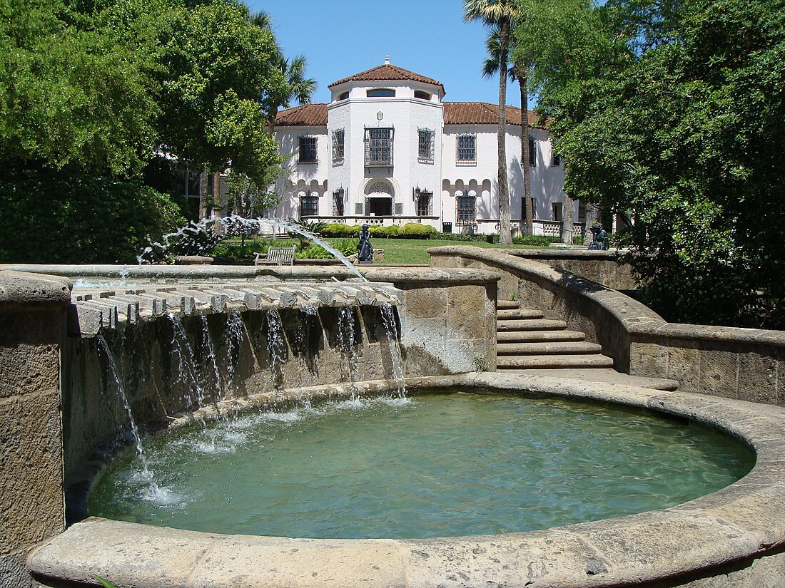 Musée d'Art McNay