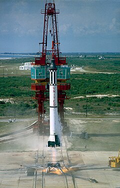 Меркурый-Рэдстаўн-3 (першы амерыканскі субарбітальны пілатуемы запуск у 1961 годзе з пляцоўкі англ.: LC-5.