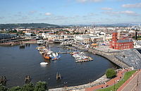 Mermaid Quay kaj Pierhead Building, Cardiff Bay - geograph.org.uk - 752977.jpg