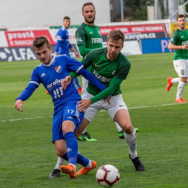 File:Milan Jirásek a Jakub Považanec Jablonec-Ostrava (2).jpg