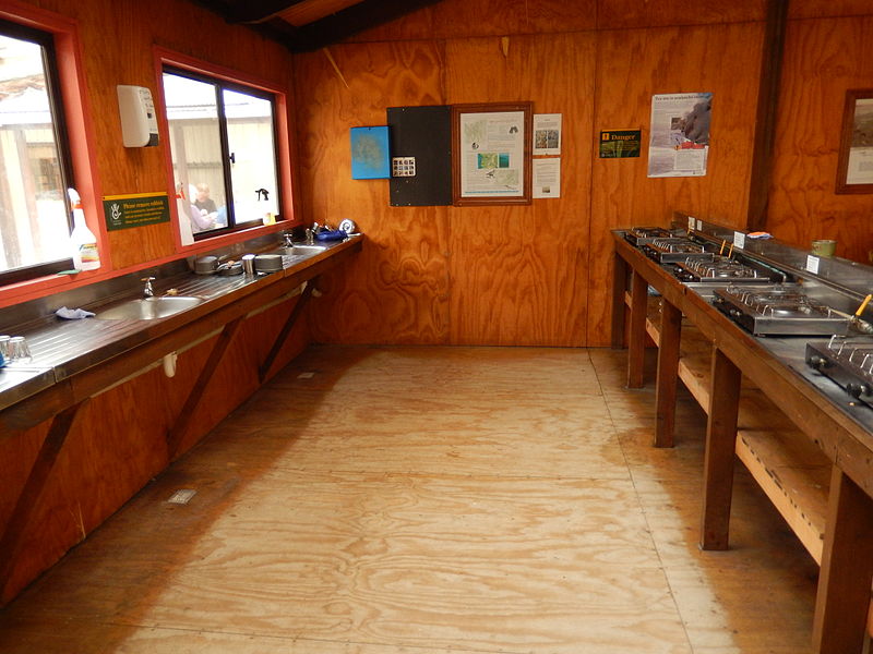 File:Milford Track Clinton Hut Cooking Facilities.jpg