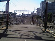 ホームから宮崎駅方面を望む