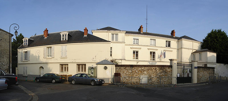Fichier:Montmorency - Hotel Le Laboureur - panoramique.jpg